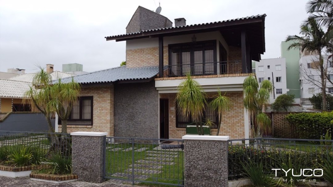 Casa com 3 dormitórios à venda no Centro em Tijucas/SC