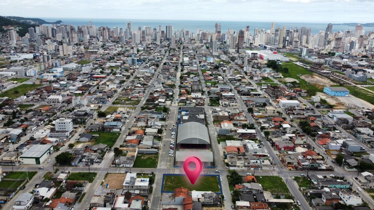 Terreno com excelente localização no bairro Morretes em Itapema