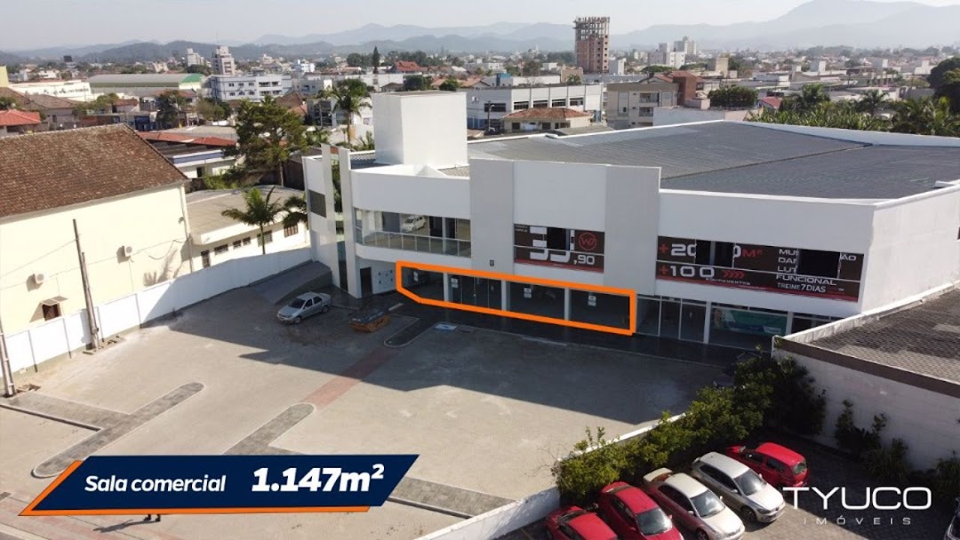 Sala com excelente localização no bairro Centro em Tijucas