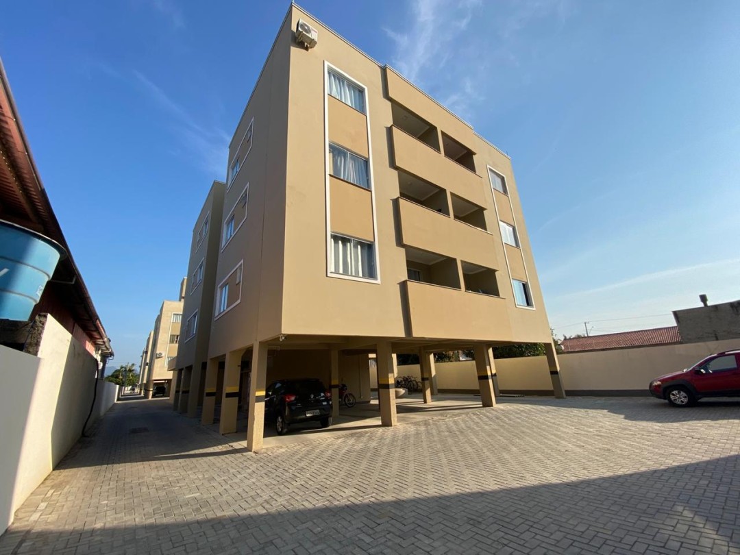 Apartamento com 2 dormitórios à venda –  Tijucas/SC.