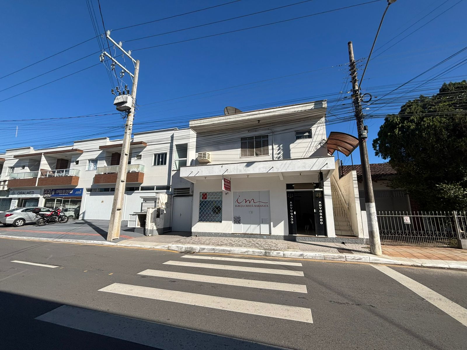 Casa com sala comercial á venda no bairro centro - Tijucas/SC