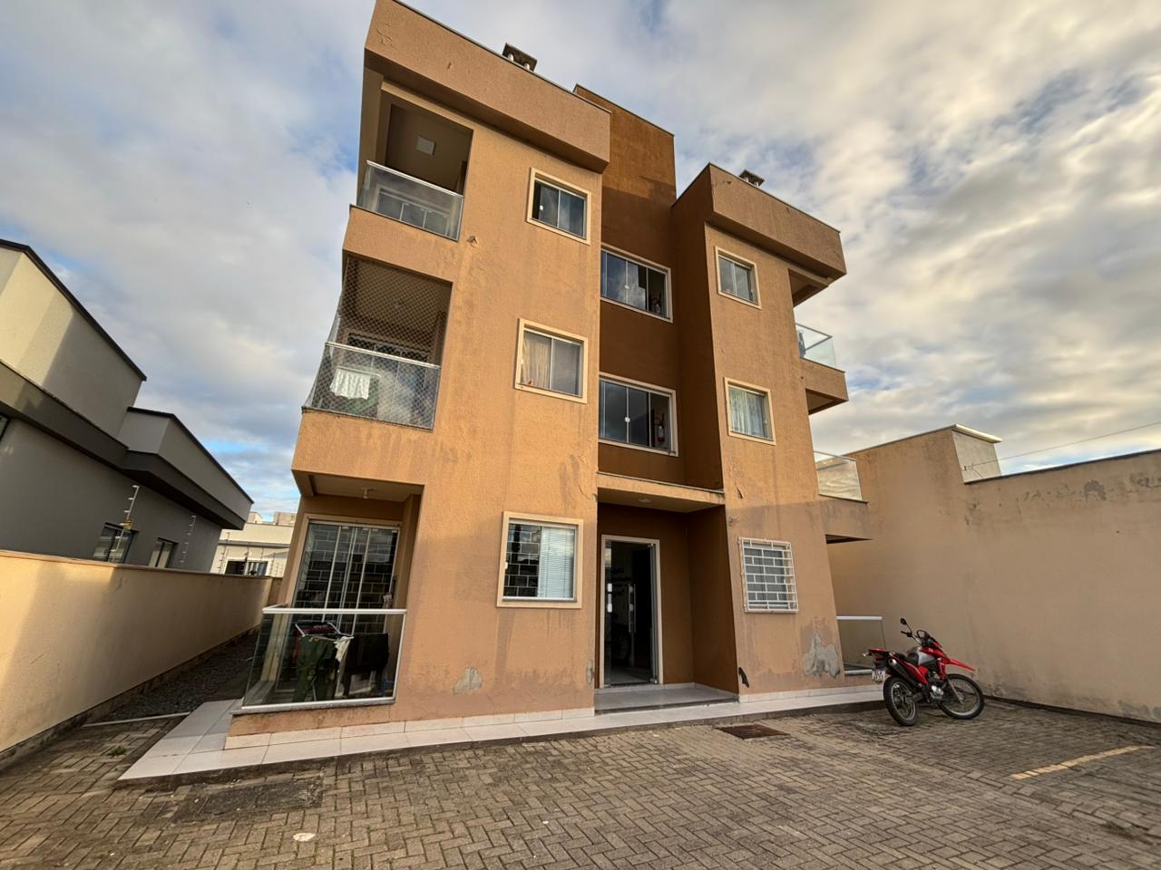 Apartamento com dois dormitórios á venda no bairro Areias - Tijucas/SC