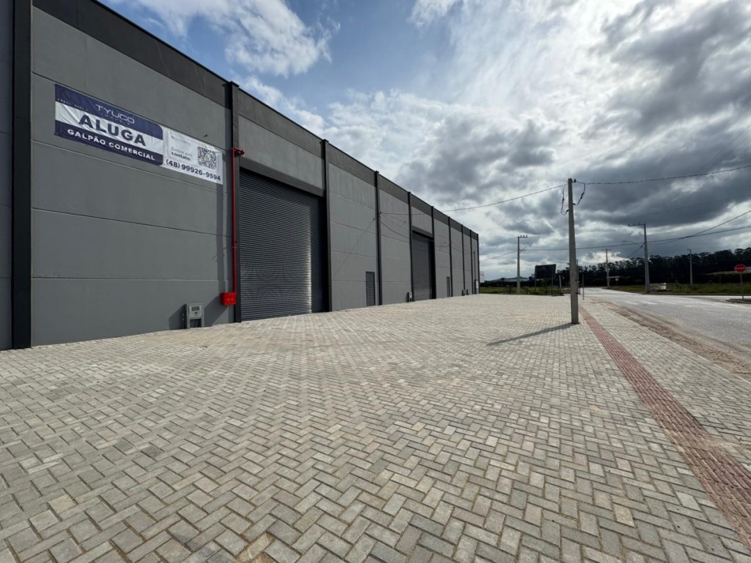 Galpão para locação com 520m no Loteamento Polo Industrial Santa Luzia a poucos metros da BR-101 em Tijucas