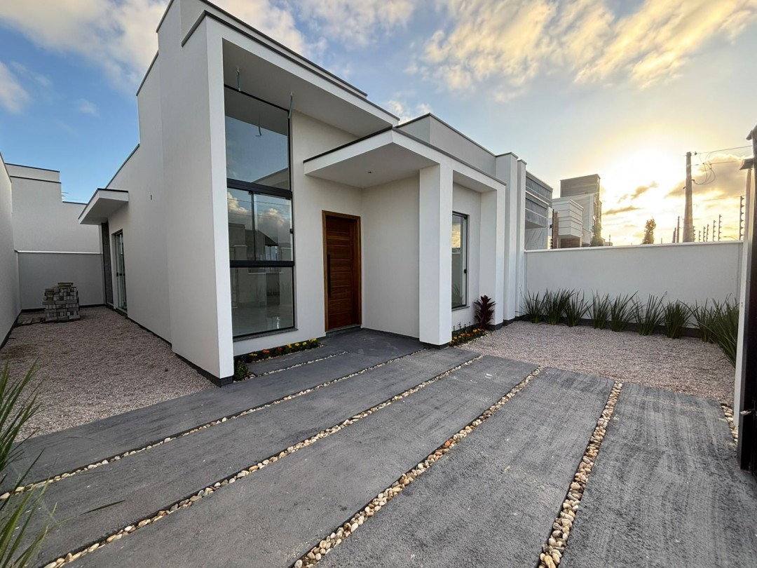 Casa com uma suíte à venda no bairro Areias - Tijucas/SC.