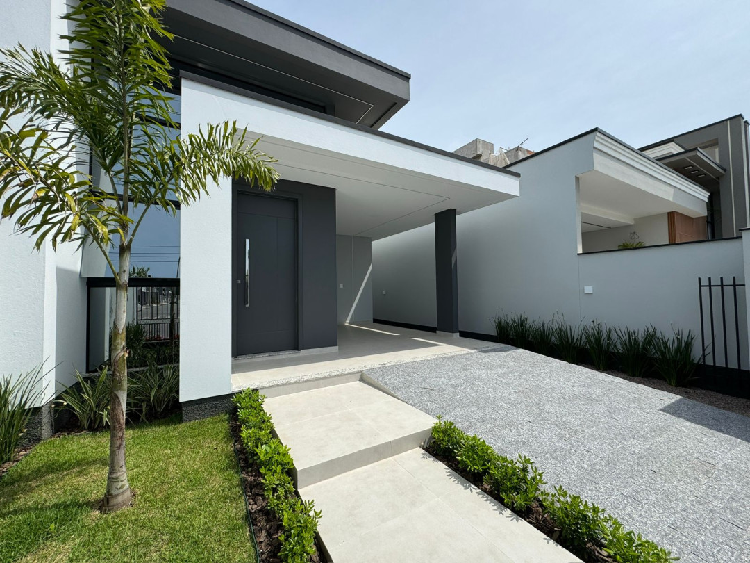 Casa com três dormitórios á venda no loteamento Bosque da mata - Tijucas/SC