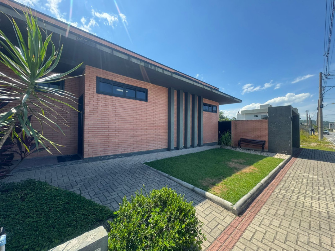 Sala comercial à venda no bairro Areias - Tijucas/SC.