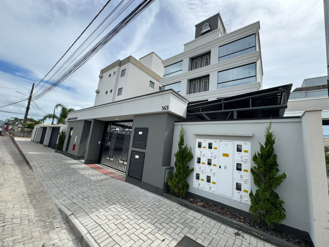 Apartamento novo com dois dormitórios sendo uma suíte e churrasqueira no Mata Atlântica em Tijucas/SC
