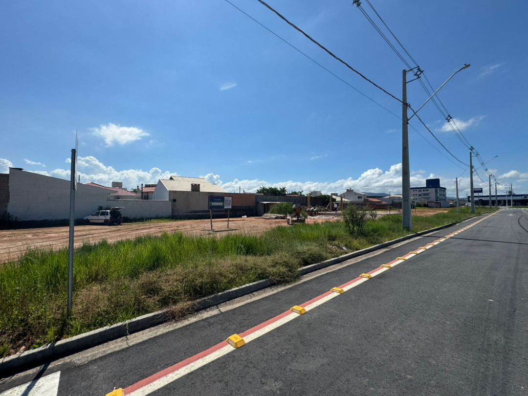 Lote de frente para a área verde no Loteamento Central Park em Tijucas/SC.