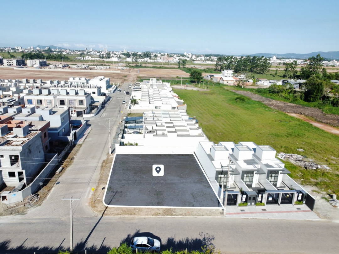 Oportunidade na Joaia: Terreno Ideal para Construir!