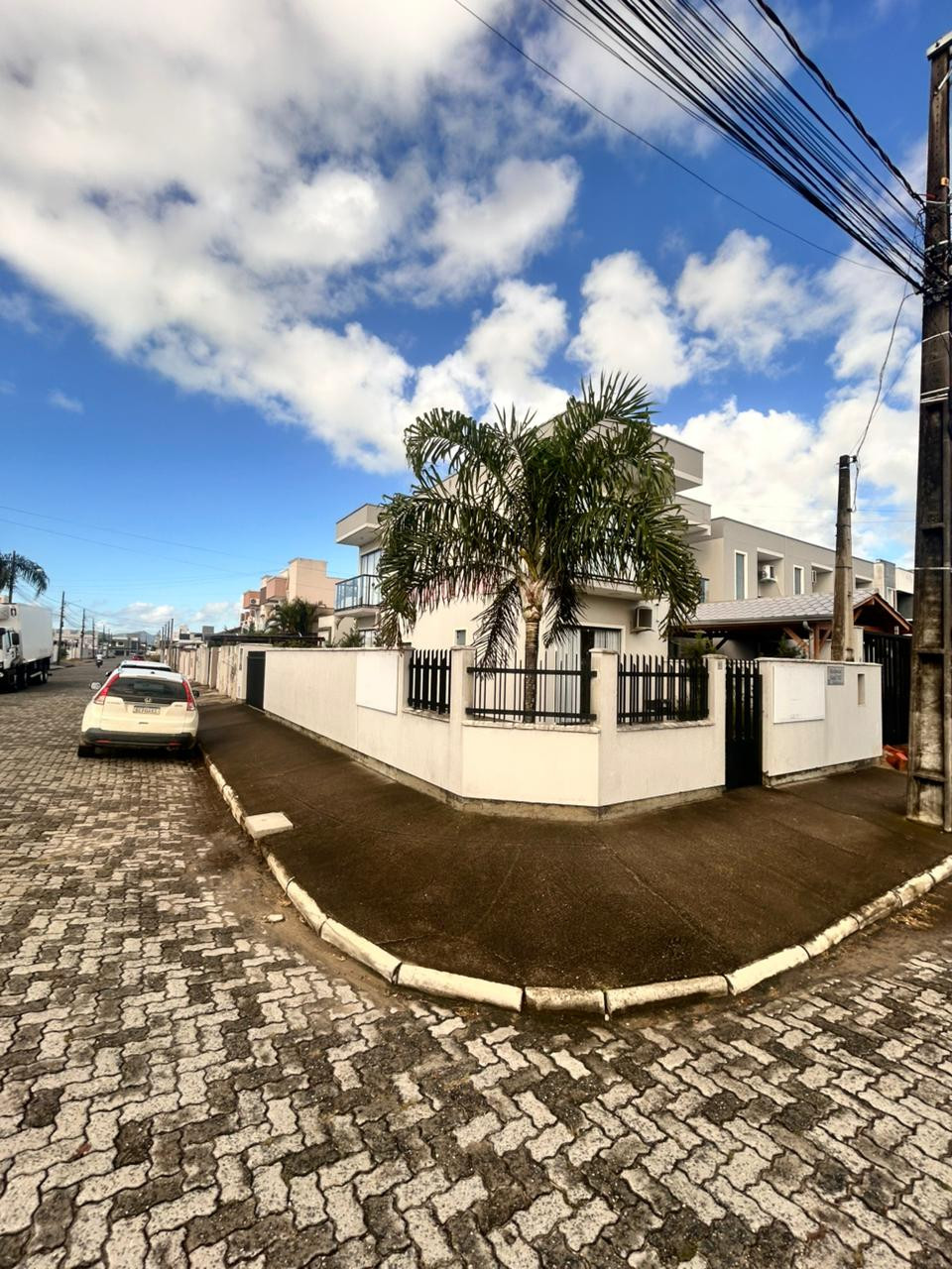 Sobrado com duas suítes a venda no Mata Atlântica- Tijucas/SC