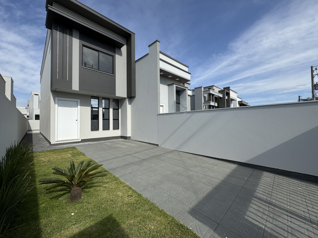 Duplex com piscina à venda em Tijucas