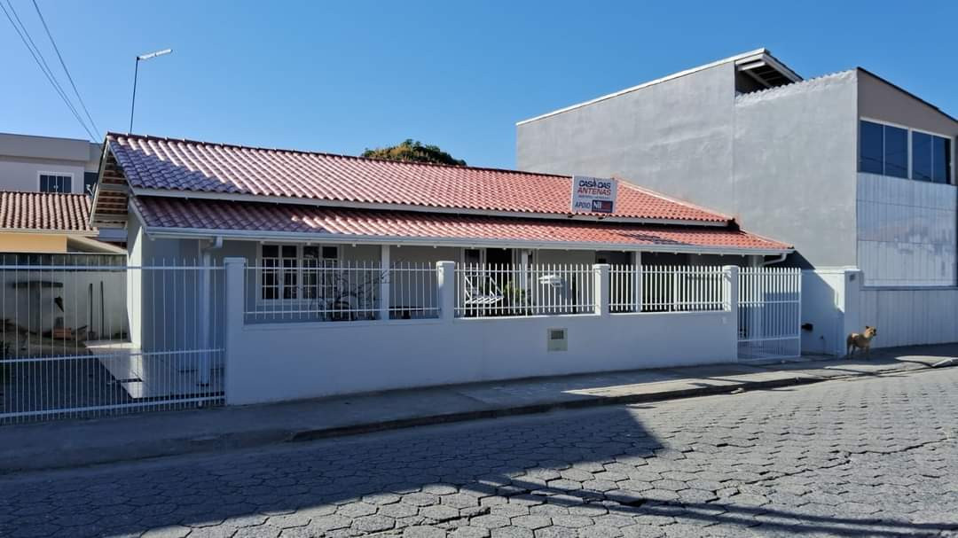Casa à venda no bairro Universitário - Tijucas/SC