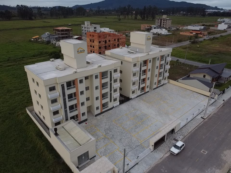 Apartamento com suíte à venda no Loteamento Galápagos, em Tijucas/SC.