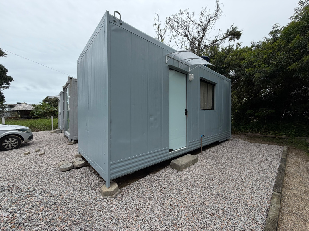 Container mobiliado disponível para locação no bairro Praça - Tijucas/SC