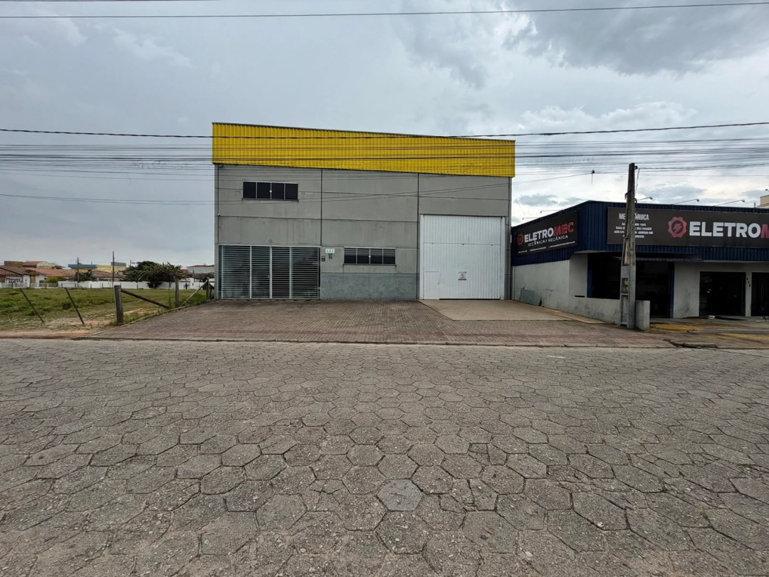 Galpão para locação no bairro Praça - Tijucas/SC
