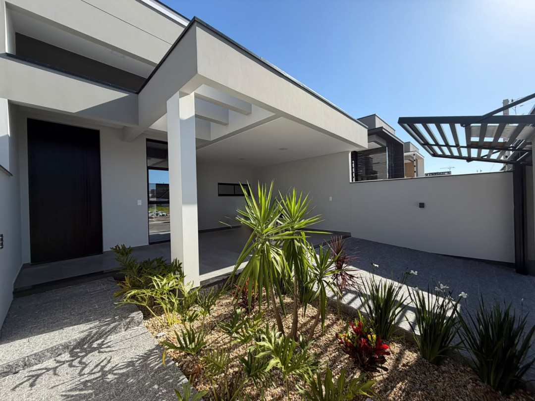 Casa com suíte à venda no Loteamento Galápagos, em Tijucas/SC.