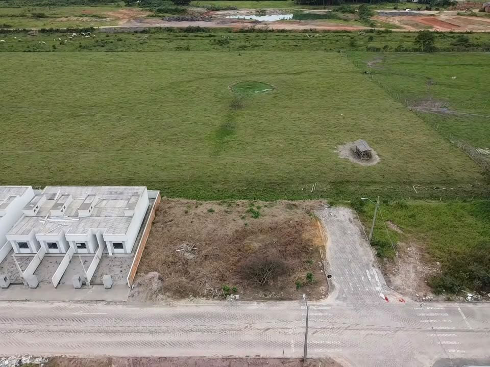 Excelente lote de esquina no bairro Nova descoberta - Tijucas