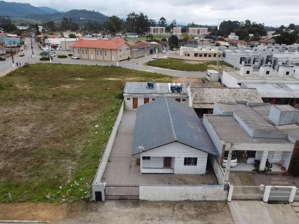 Kitnet disponível para locação no bairro Areias - Tijucas/SC