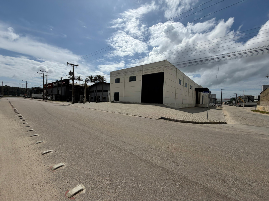 Galpão para locação no bairro Praça - Tijucas/SC