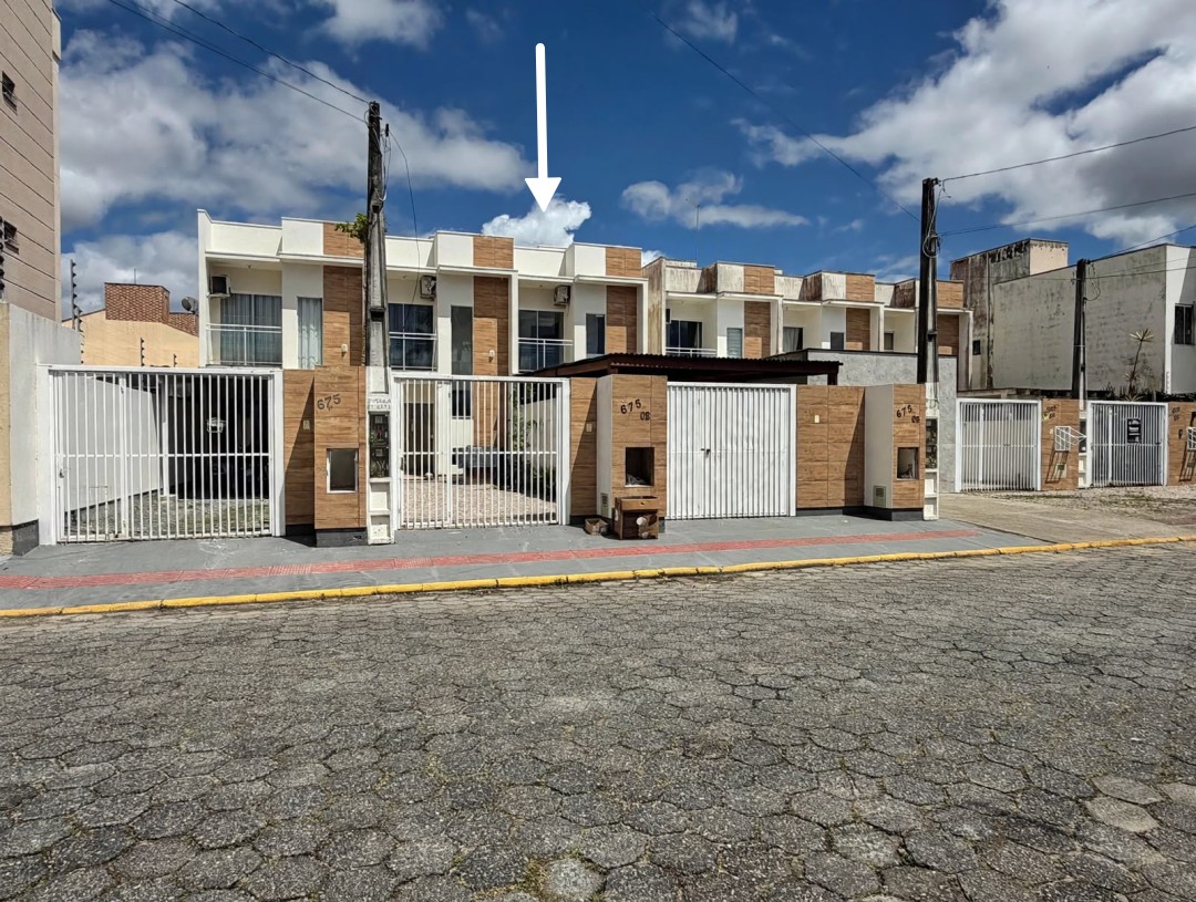 Sobrado para locação no bairro Universitário - Tijucas/SC